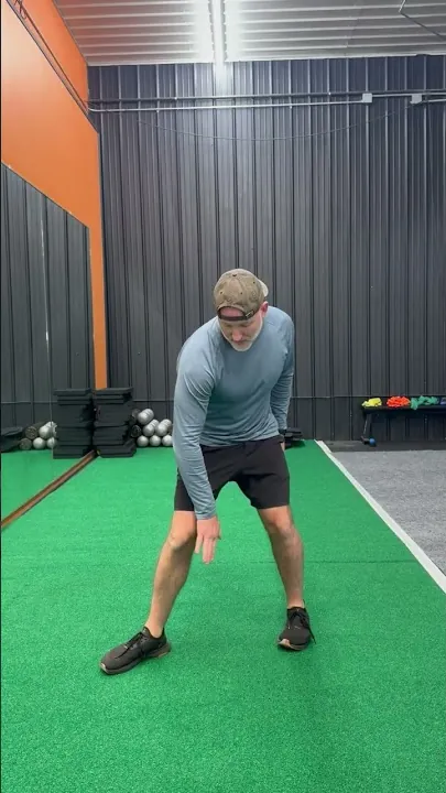 Athlete decelerating laterally under coaching